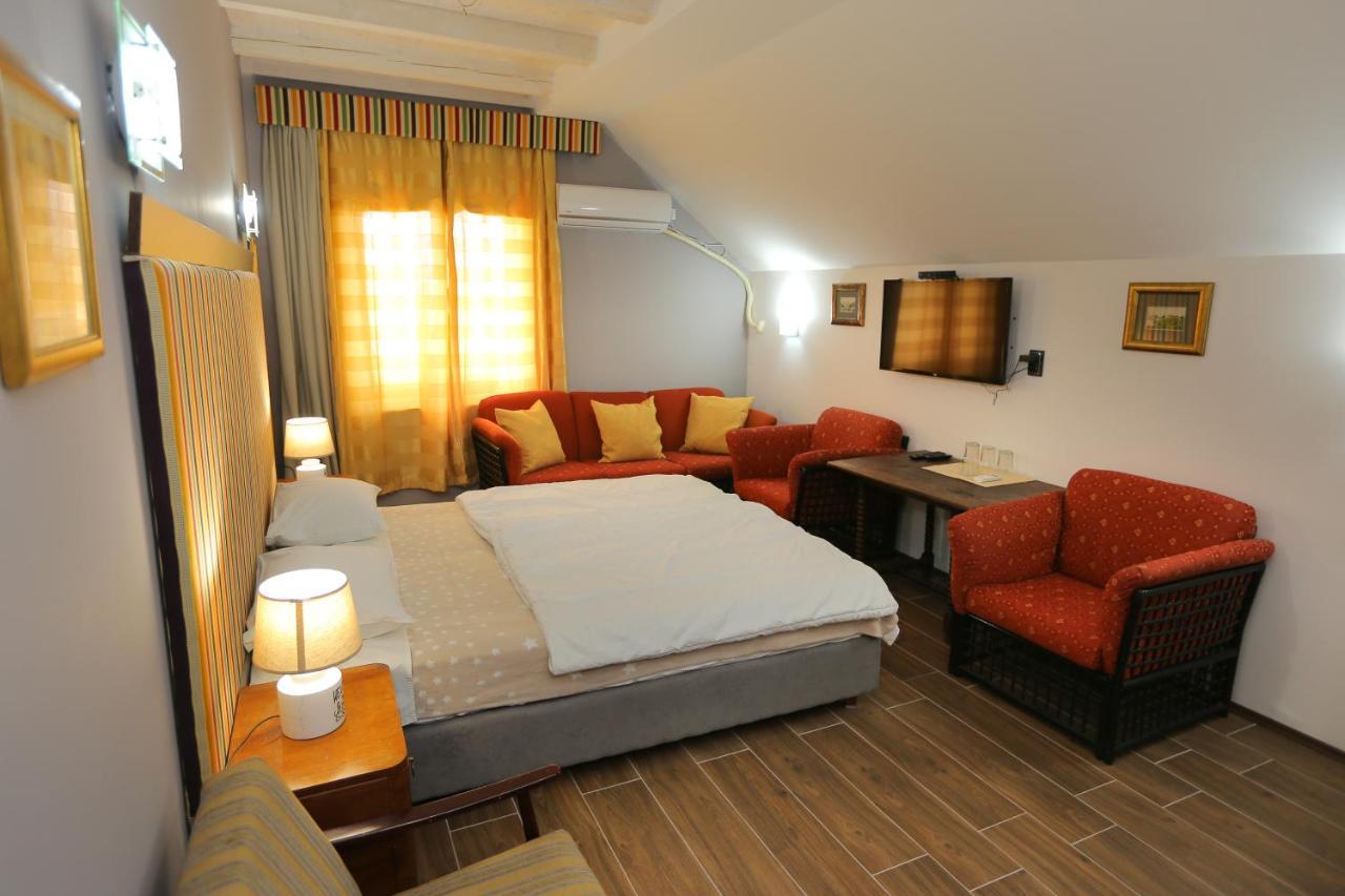 Hotel Konak Tammy Platicevo - Šabac Eksteriør bilde